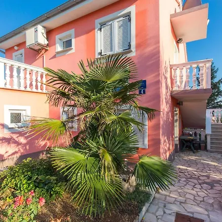 Vila Milano شقة