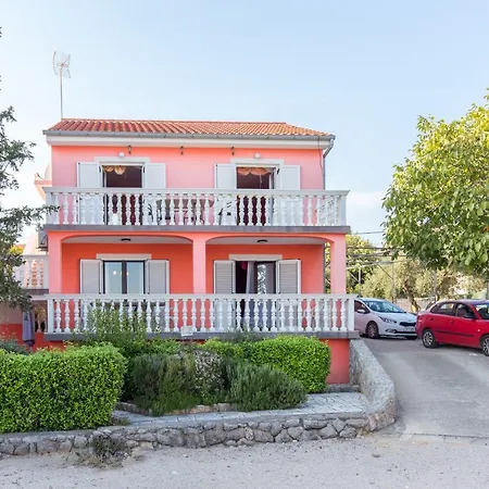 Apartamento Vila Milano Kornić